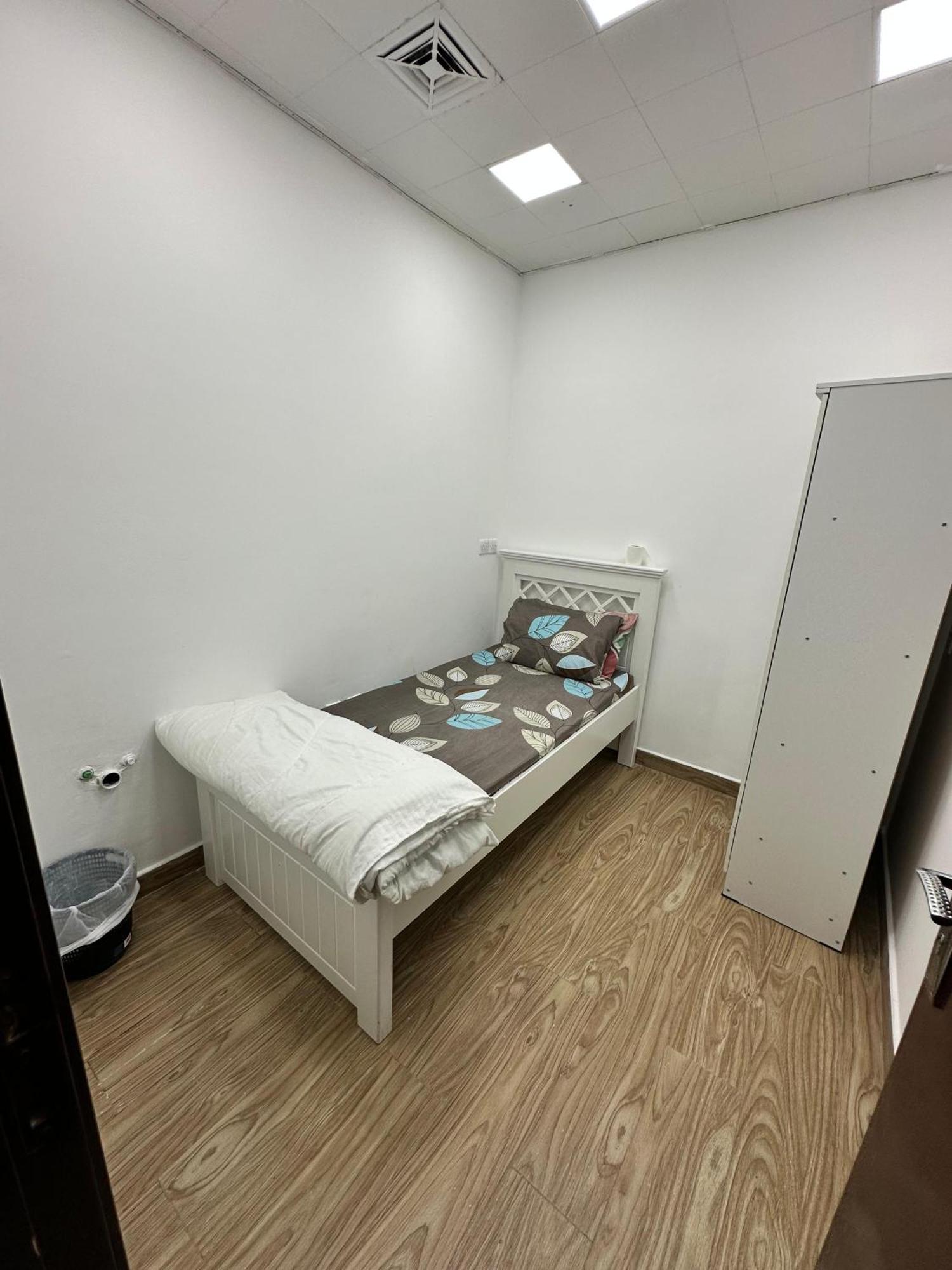 International Abu-Dhabi Hostel Villa Абу-Даби Экстерьер фото