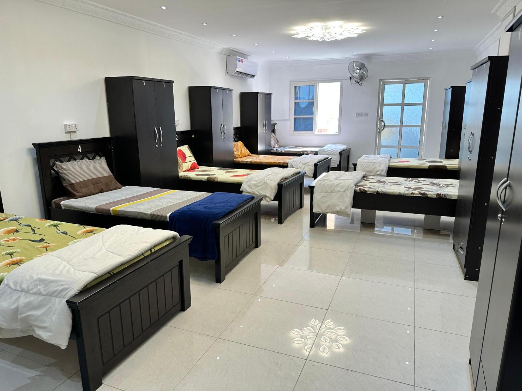 International Abu-Dhabi Hostel Villa Абу-Даби Экстерьер фото