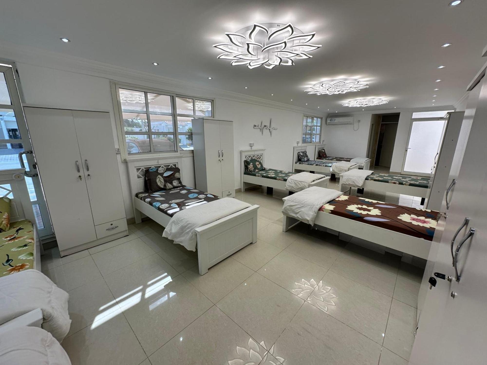 International Abu-Dhabi Hostel Villa Абу-Даби Экстерьер фото