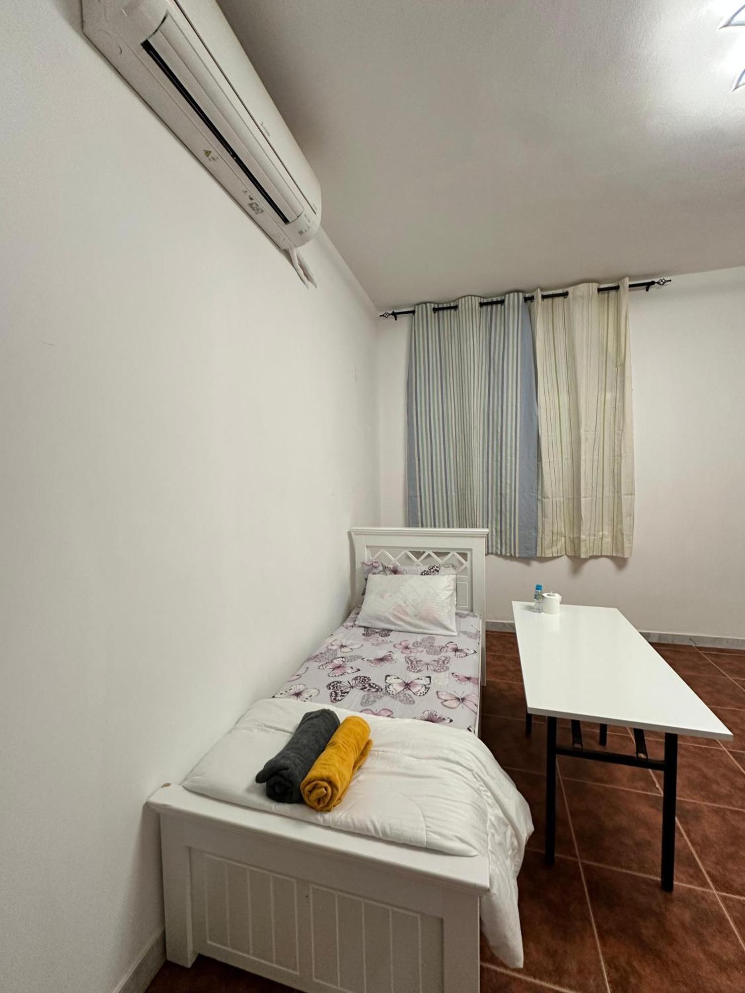 International Abu-Dhabi Hostel Villa Абу-Даби Экстерьер фото