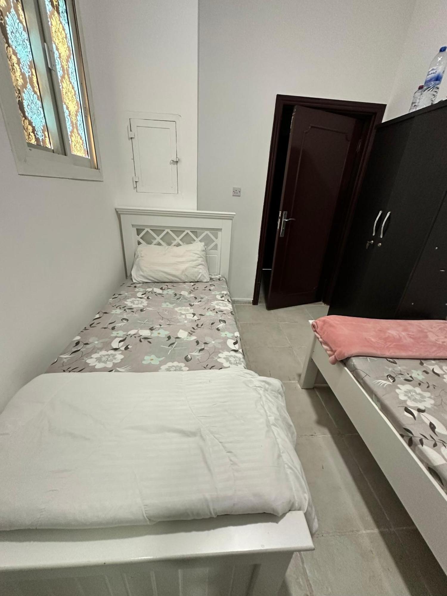 International Abu-Dhabi Hostel Villa Абу-Даби Экстерьер фото