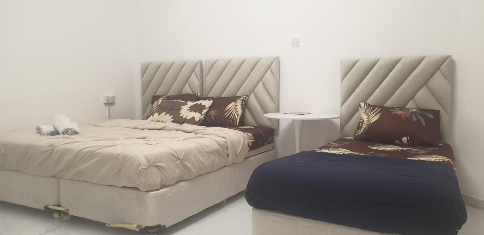 International Abu-Dhabi Hostel Villa Абу-Даби Экстерьер фото